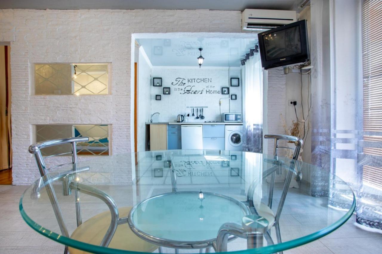 Студия На Проспекте Мира Mykolajiw Exterior foto